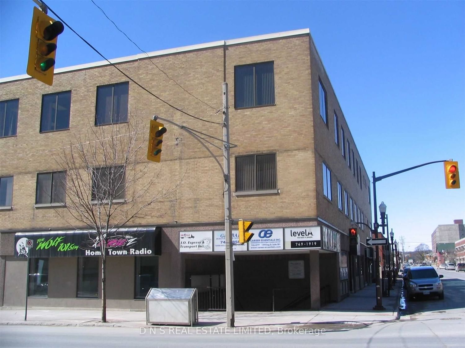 Building in 159 King Street