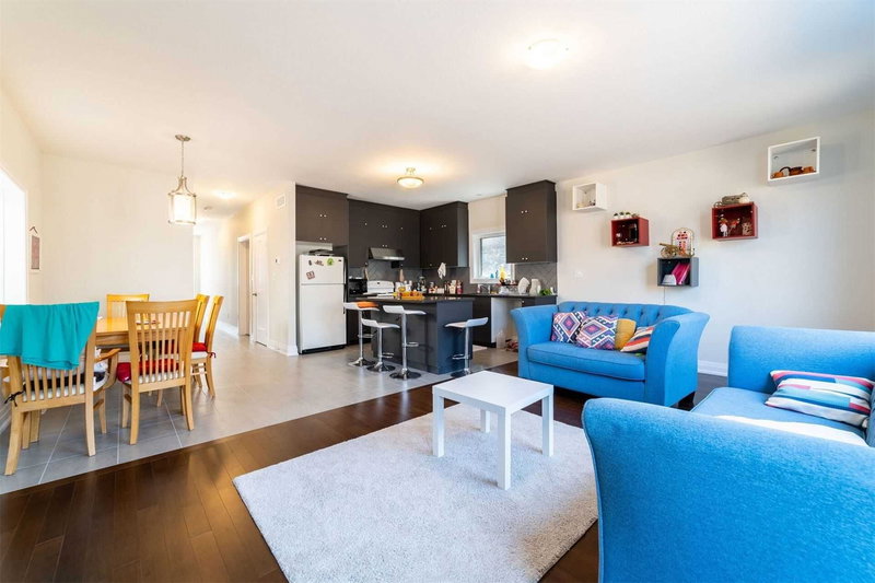 119 Monarch Woods Dr, Kitchener, N2P 2Y9 | Image 2