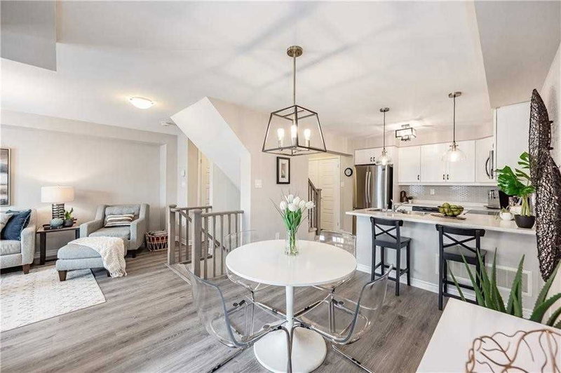 60 - 22 Spring Creek Dr, Hamilton, L0R 2H8 | Image 3