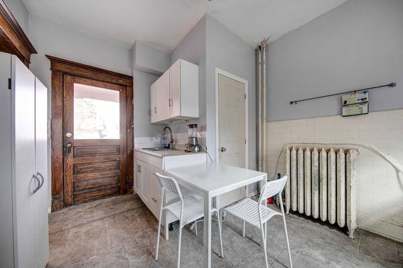 30 Regina St N, Waterloo, N2J 3A1 | Image 2