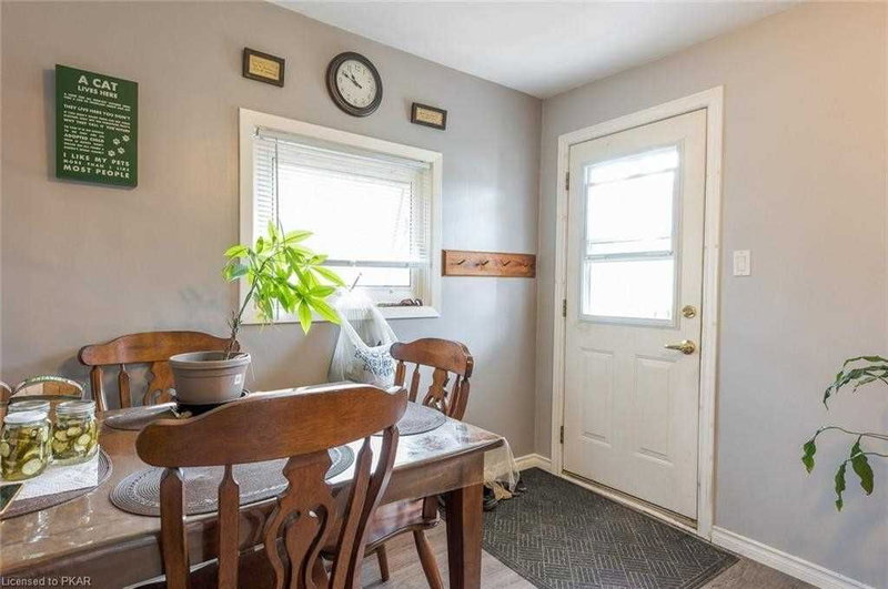 395 Edison Ave, Peterborough, K9J 4G4 | Image 3