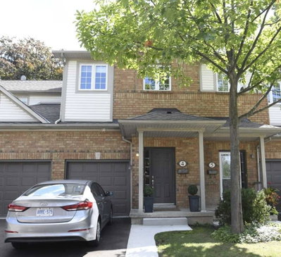 Townhouse sold at 4-120 Beddoe Drive, Hamilton, Ontario, L8P4Z4 - Chedoke Park - MLS: X5369382