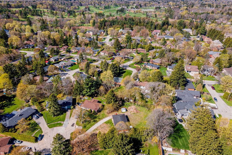 50 East Crest, Hamilton, L9G 2P2 | Image 2