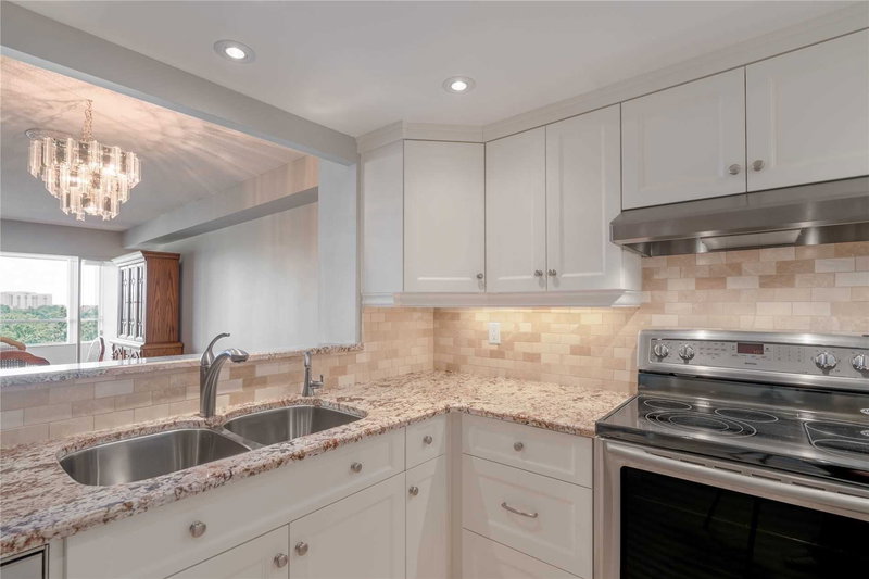 807 - 4 Willow St, Waterloo, N2J 1V5 | Image 2