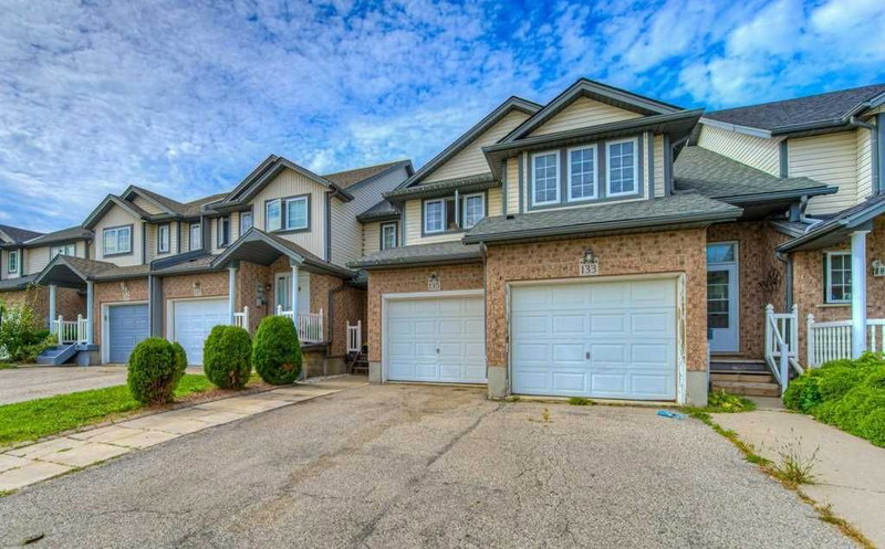 135 Activa Ave, Kitchener, N2E3T3 | Image 2