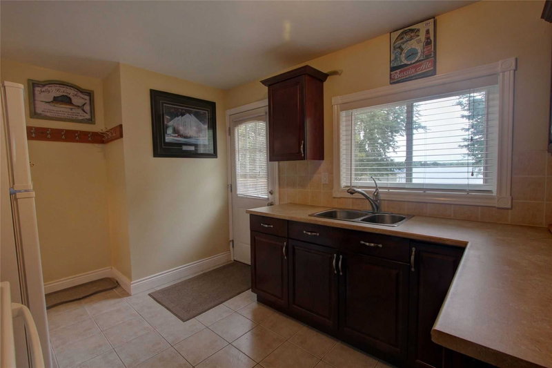 130 Crawford Rd, Kawartha Lakes, L0K 1B0 | Image 2