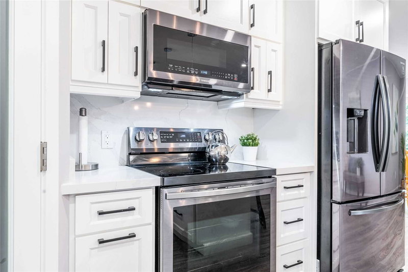 12 Albert St, Norfolk, N5V 2L8 | Image 2