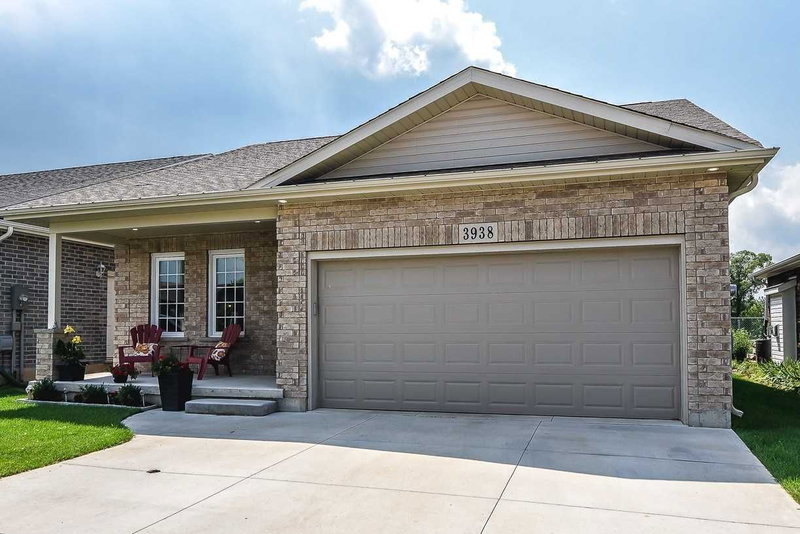 3938 Sunset Lane, Lincoln, L0R 2C0 | Image 2