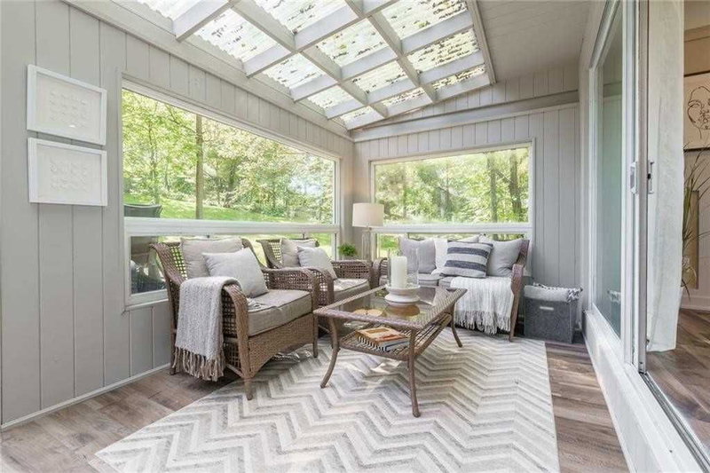 1532 Mineral Springs Rd, Hamilton, L9H 5E3 | Image 2