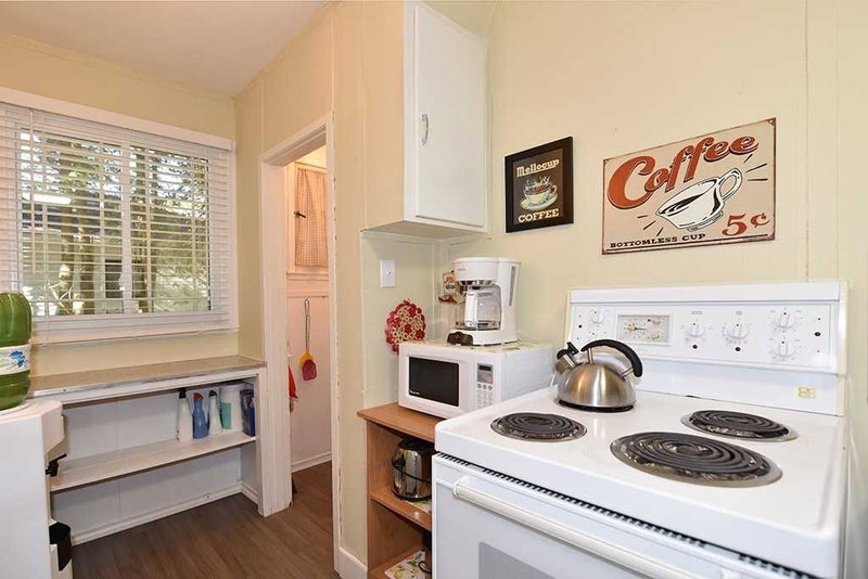 29 Paradise Rd, Kawartha Lakes, K0M 1B0 | Image 2