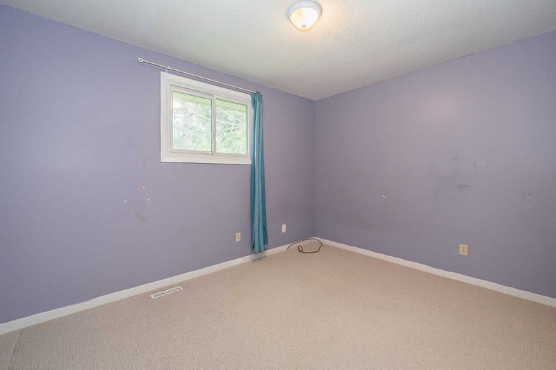 92 Pinemeadow Cres, Waterloo, N2T 1A7 | Image 3