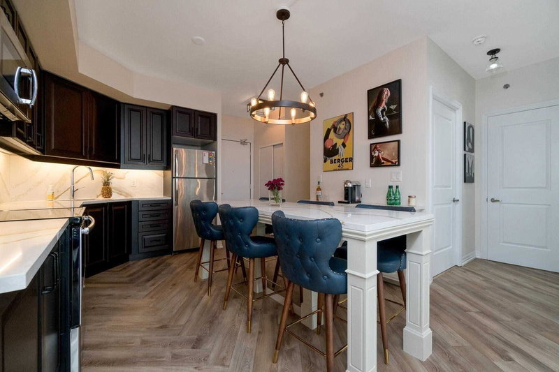 602 - 560 North Service Rd, Grimsby, L3M 0G3 | Image 2