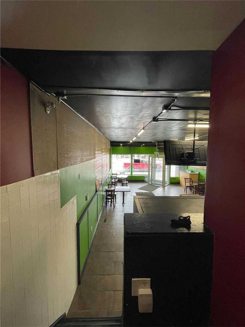 694 Dundas St S, Woodstock, N4S 1E6 | Image 2