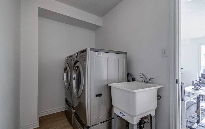 19 Midanbury Way, Hamilton, L0R 1W0 | Image 3