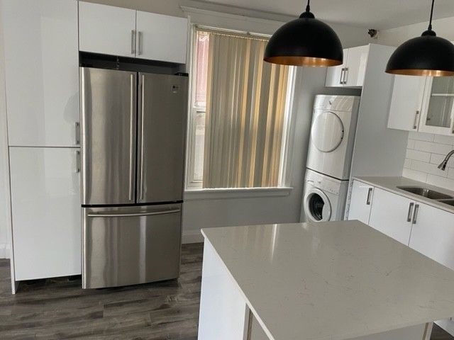 (Upper) - 191 Queen St N, Hamilton, L8R 2W2 | Image 2