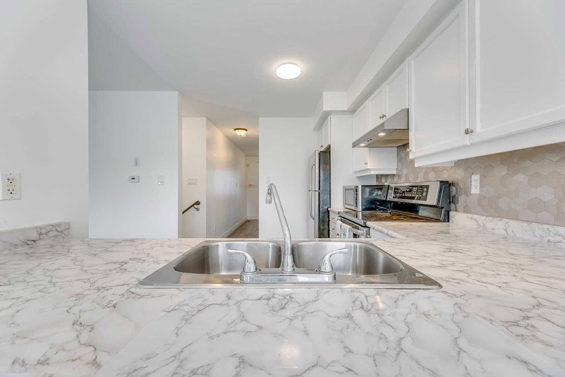 51 Bradley Ave, Hamilton, L0R 1C0 | Image 3