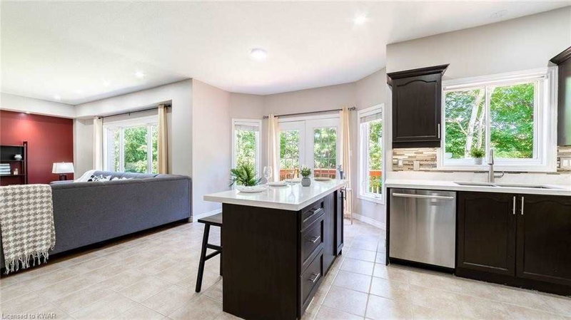 14 Hearthbridge St, Kitchener, N2R 1L5 | Image 2