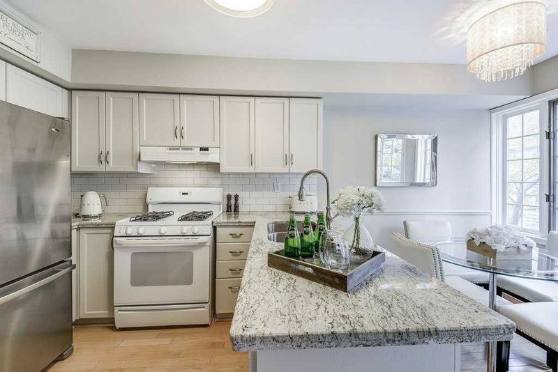 7 - 266 Limeridge Rd E, Hamilton, L9A 2S7 | Image 2