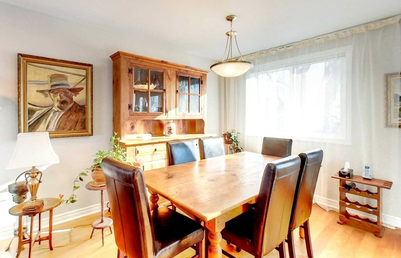 135 Orchard Dr, Blue Mountains, N0H2P0 | Image 3