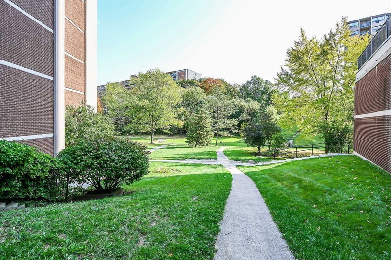 404 - 1964 Main St W, Hamilton, L8S 1J5 | Image 3