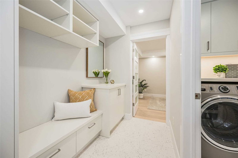 239 Corrie Cres, Waterloo, N2L 5W3 | Image 3