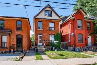 Investment sold at 24 Locke Street, Hamilton, Ontario, L8P3Z8 - Strathcona - MLS: X5438922