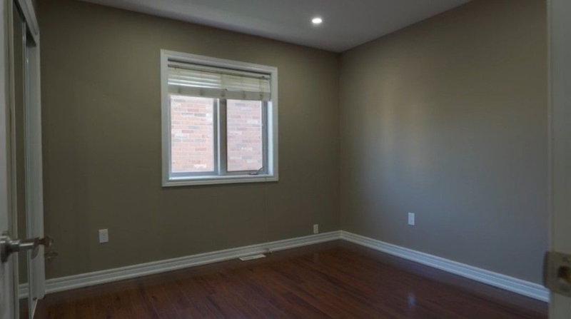 Upper - 25 Stevens Dr, Niagara-on-the-Lake, L0S 1J0 | Image 2