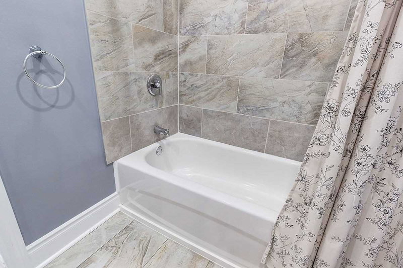 20 Sherman Ave S, Hamilton, L8M 2P4 | Image 2