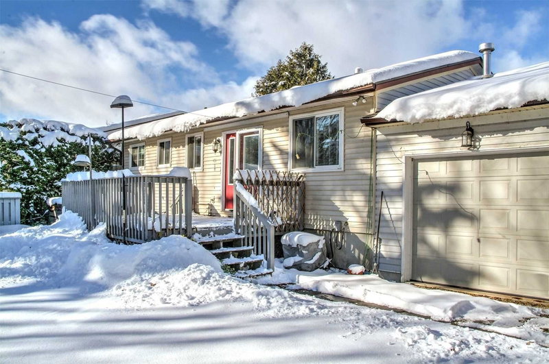 135 Orchard Dr, Blue Mountains, N0H2P0 | Image 2