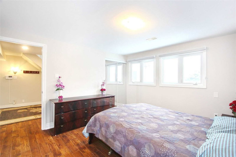 16 Old Carriage Rd, East Garafraxa, L9W 5A3 | Image 2