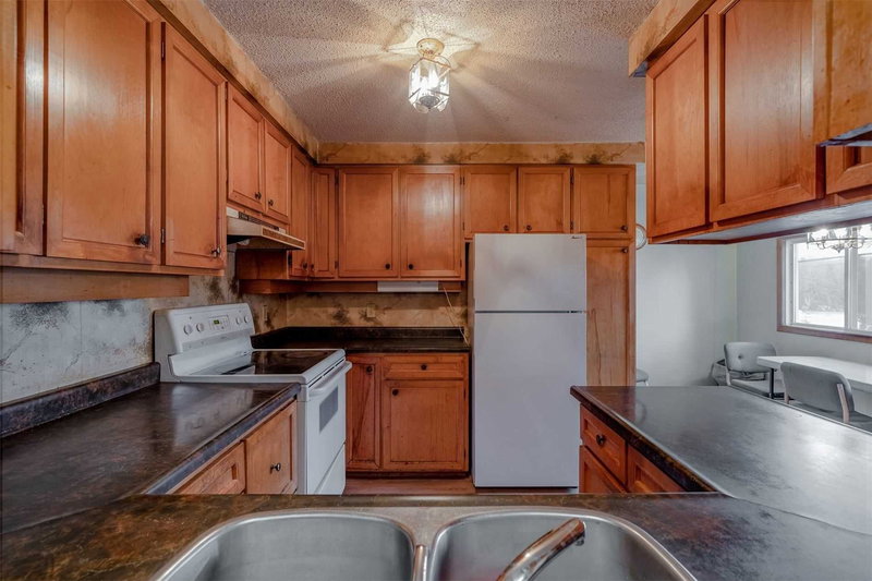 2250 Hwy 124, Whitestone, L4M 1E7 | Image 2