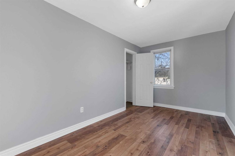 Back Up - 6247 Taylor St, Niagara Falls, L2G 2E9 | Image 3