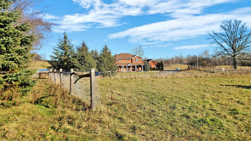 571 Hickory Beach Rd, Kawartha Lakes, K0M 1N0 | Image 2