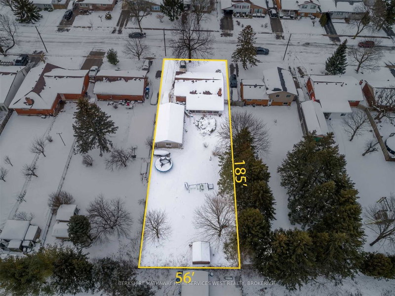 23 Hastings Blvd, Guelph, N1E 4G3 | Image 2