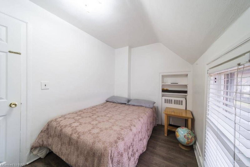 4471 First Ave, Niagara Falls, L2E 4G1 | Image 2