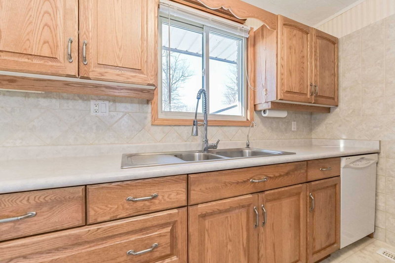 360 Colborne St, Centre Wellington, N0B 1S0 | Image 2