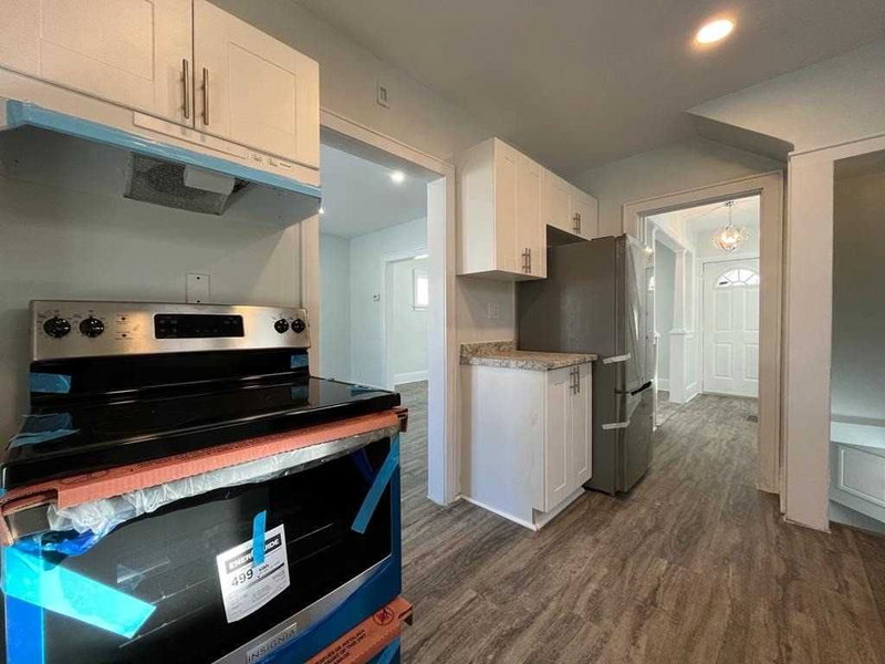 3272 Baby St, Windsor, N9C 1K8 | Image 2