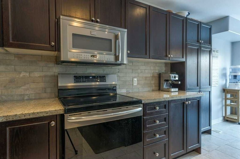 132 Bowen Dr, Peterborough, K9H0C1 | Image 2