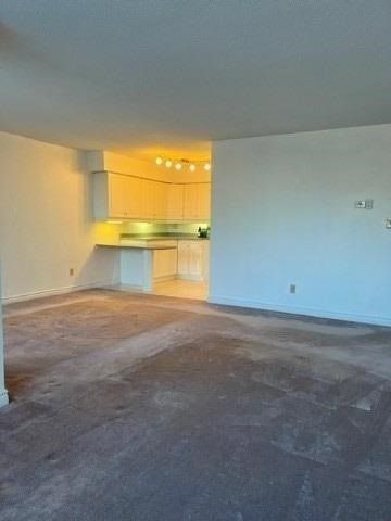 403 - 688 Preston Pkwy, Cambridge, N3H 5K6 | Image 2