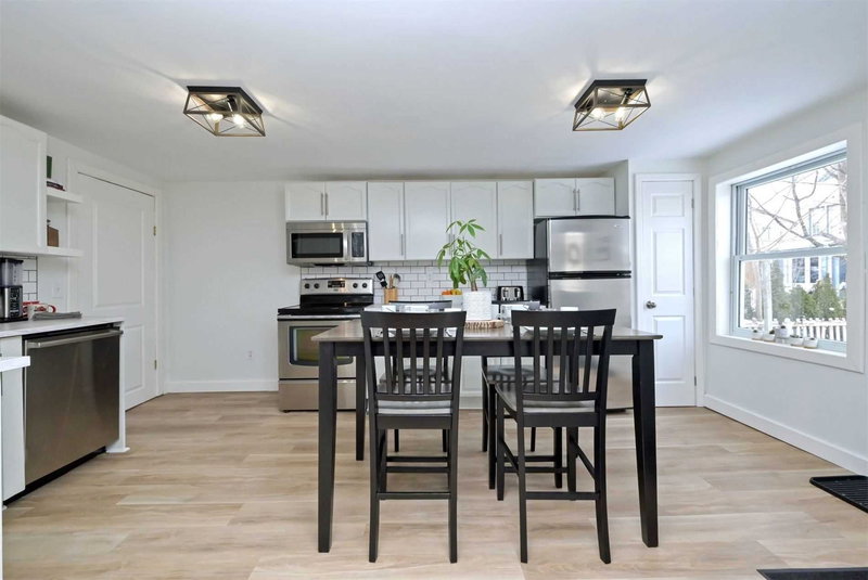 125 James St S, Shelburne, L9V 2Y7 | Image 2