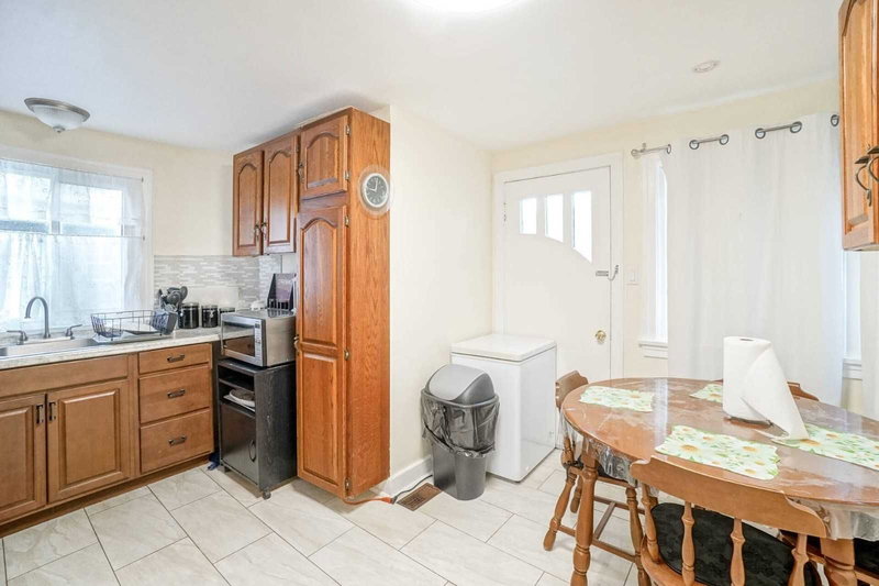 5134 Victoria Ave, Niagara Falls, L2E 4E3 | Image 2