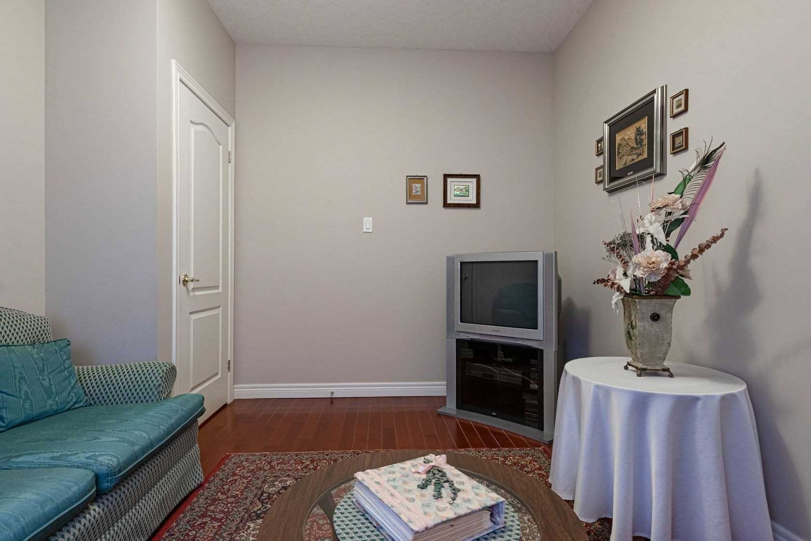 Listing Image 18