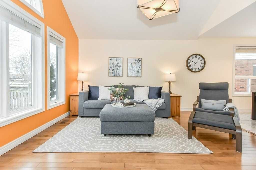Listing Image 7