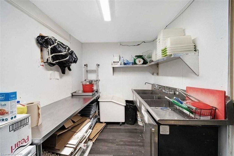 155A Lake St, St. Catharines, L2R 5Y5 | Image 2