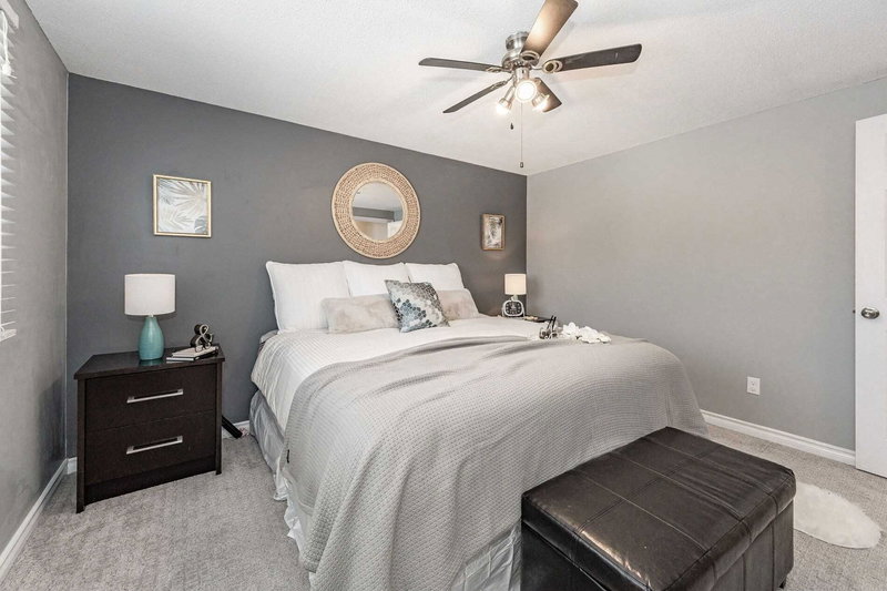 48 Arbutus Cres, Hamilton, L8J 1M8 | Image 3