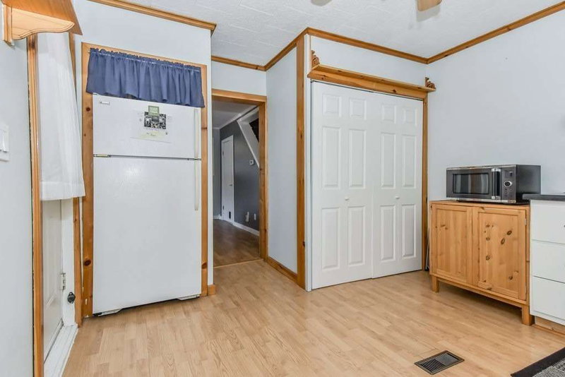 35 Inkerman St, Guelph, N1H 3C6 | Image 3