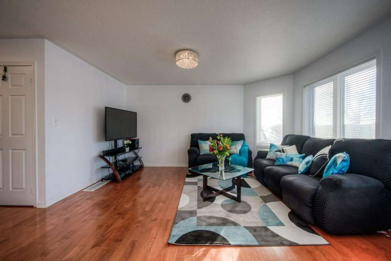 356 Garth Massey Dr, Cambridge, N1T 2K4 | Image 2