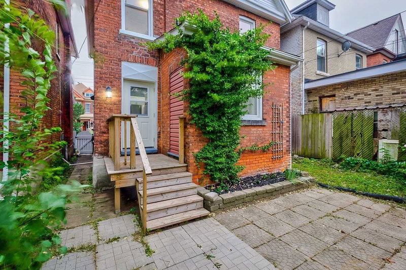 20 Sherman Ave S, Hamilton, L8M2P4 | Image 3
