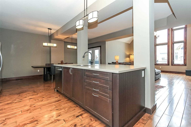 119 Venture Blvd, Blue Mountains, L9Y 0B6 | Image 2