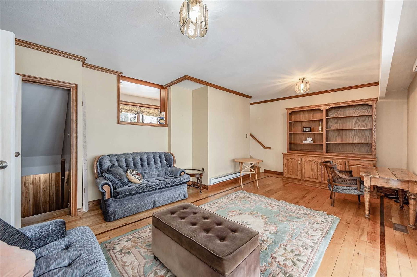 Listing Image 7